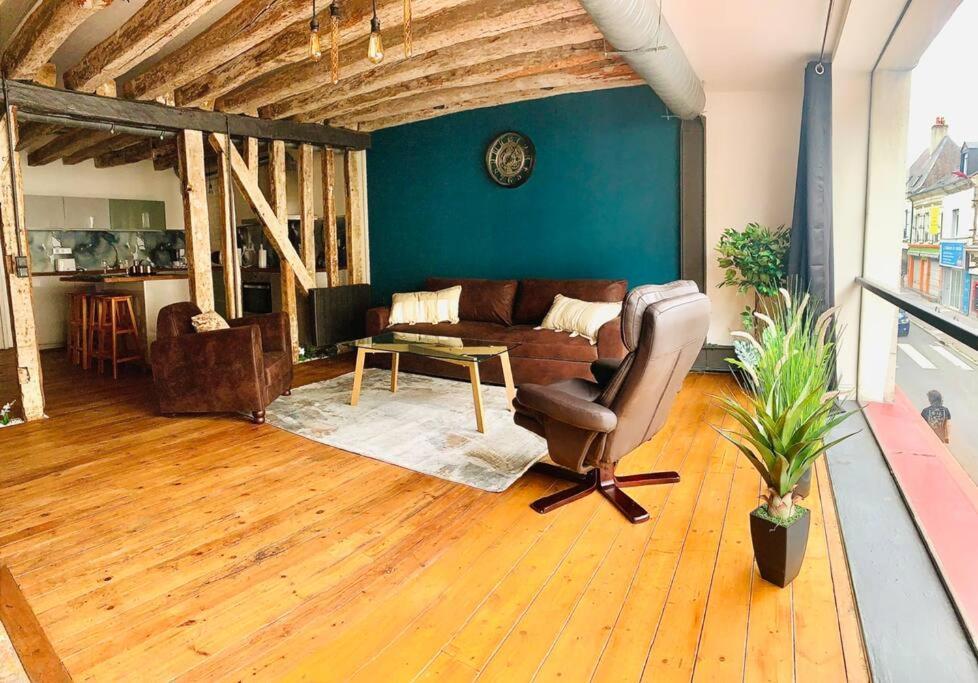 Grand Appartement Charme Ancien Et Confort Le Mans Zewnętrze zdjęcie